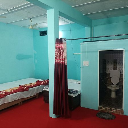 Shri Gamya Guest House اوجاين المظهر الخارجي الصورة