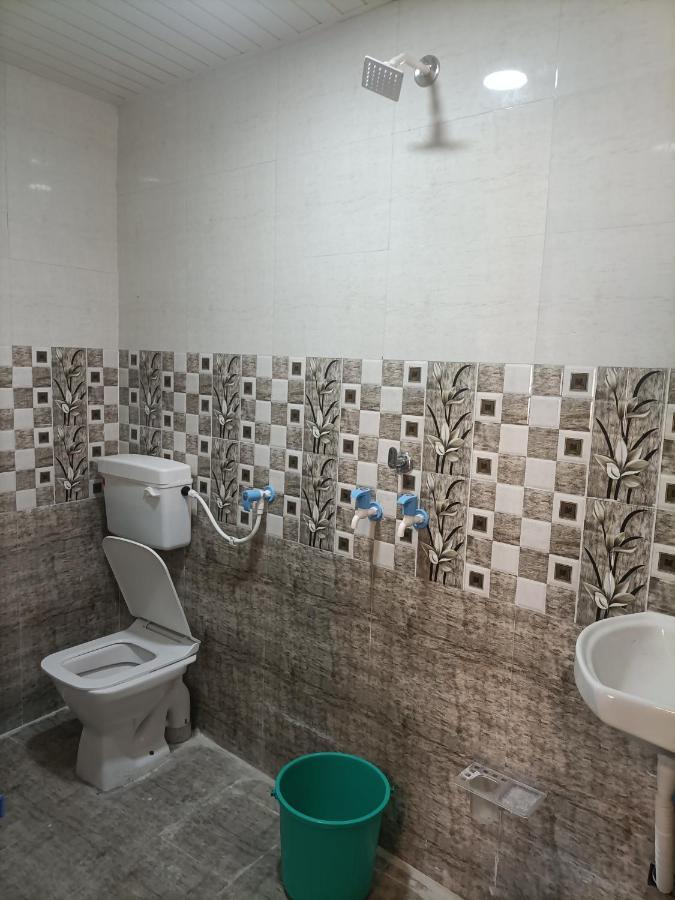 Shri Gamya Guest House اوجاين المظهر الخارجي الصورة
